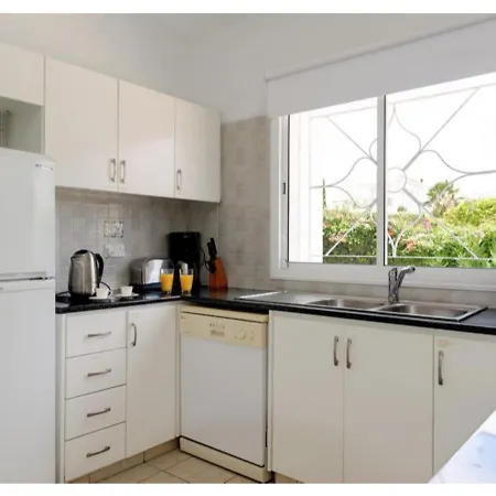 Matheus, Walking Distance To Coralia Beach