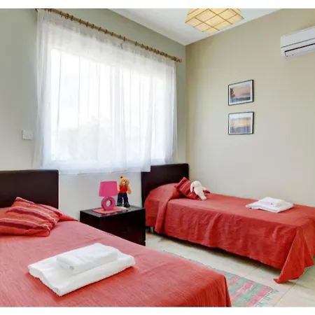 Vila Matheus, Walking Distance To Coralia Beach